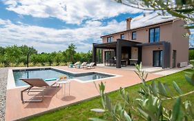Villa Zara